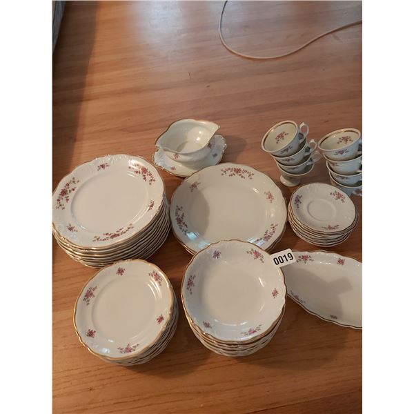 China Set - Made in Poland. 10 Plates, 10 Side Plates, 10 Bowls, 8 Cups & Saucers