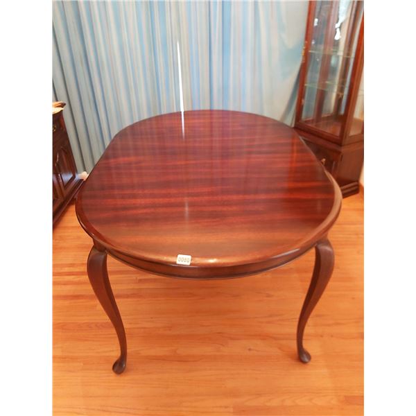 Gibbard Hondurasa Mahogany Dining Table & 6 Chairs 42"W x 64"L x 31"H (With Leaves Extends to 96"L)
