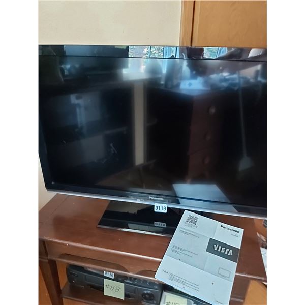 Panansonic LCD 32" HDTV Model # TC-L32X5
