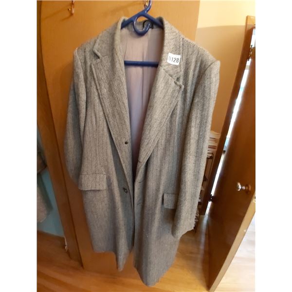 Henley 60% Wool Men's Coat - Size Unknown
