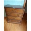 Image 1 : Chest of Drawers 32"W x 16.5"D x 39"H