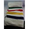 Image 1 : HUDSONS BAY BLANKET