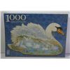 Image 1 : 1000 PIECE SWAN SHAPED PUZZLE