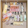 Image 1 : FLAT LOT OF ASSORTED BODY WASH & BODY MISTS