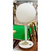 Image 1 : RETRO 1970'S GLOBE TOUCH LAMP WORKS NO CRACKS