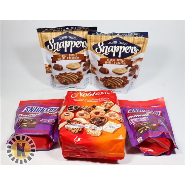 BAG OF ASSORTED JUNK FOOD