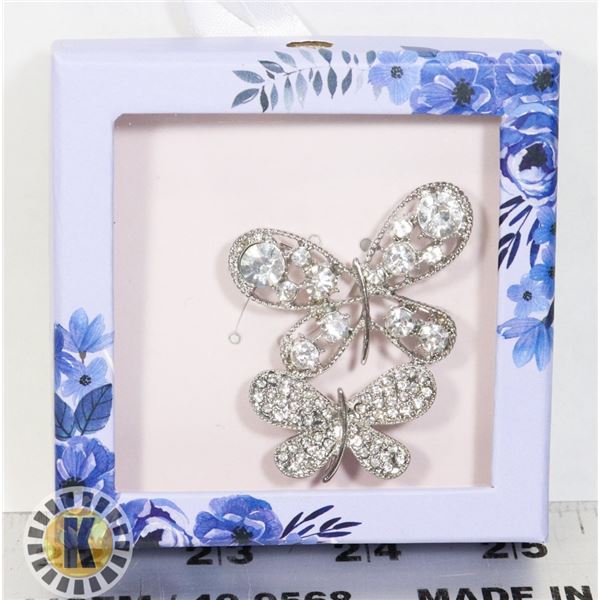 NEW VINTAGE STYLE CLEAR RHINESTONE BUTTERFLIES