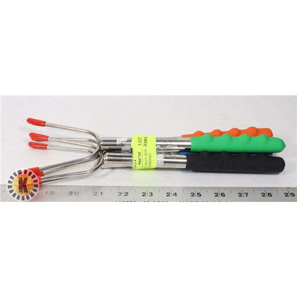 4 PK HEAVY DUTY WEINER FORKS-EXTENDABLE