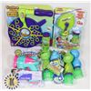 Image 1 : FLAT OF ASSORTED SUMMER TOYS