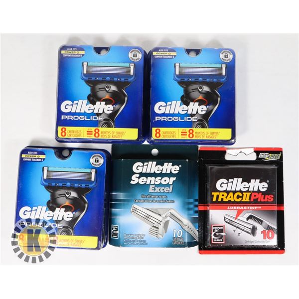 BAG OF REPLACEMENT RAZOR HEADS