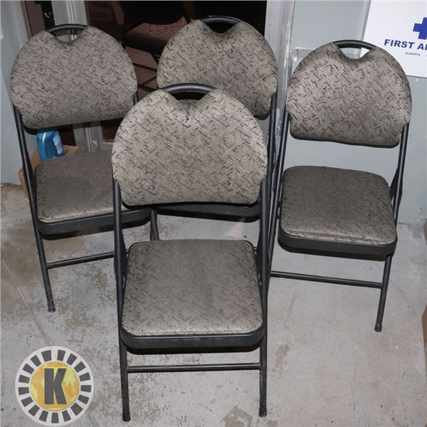 LOT OF 4 FOLDING CHAIRS