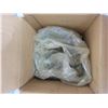 Image 2 : 1/2 box sweeping compound