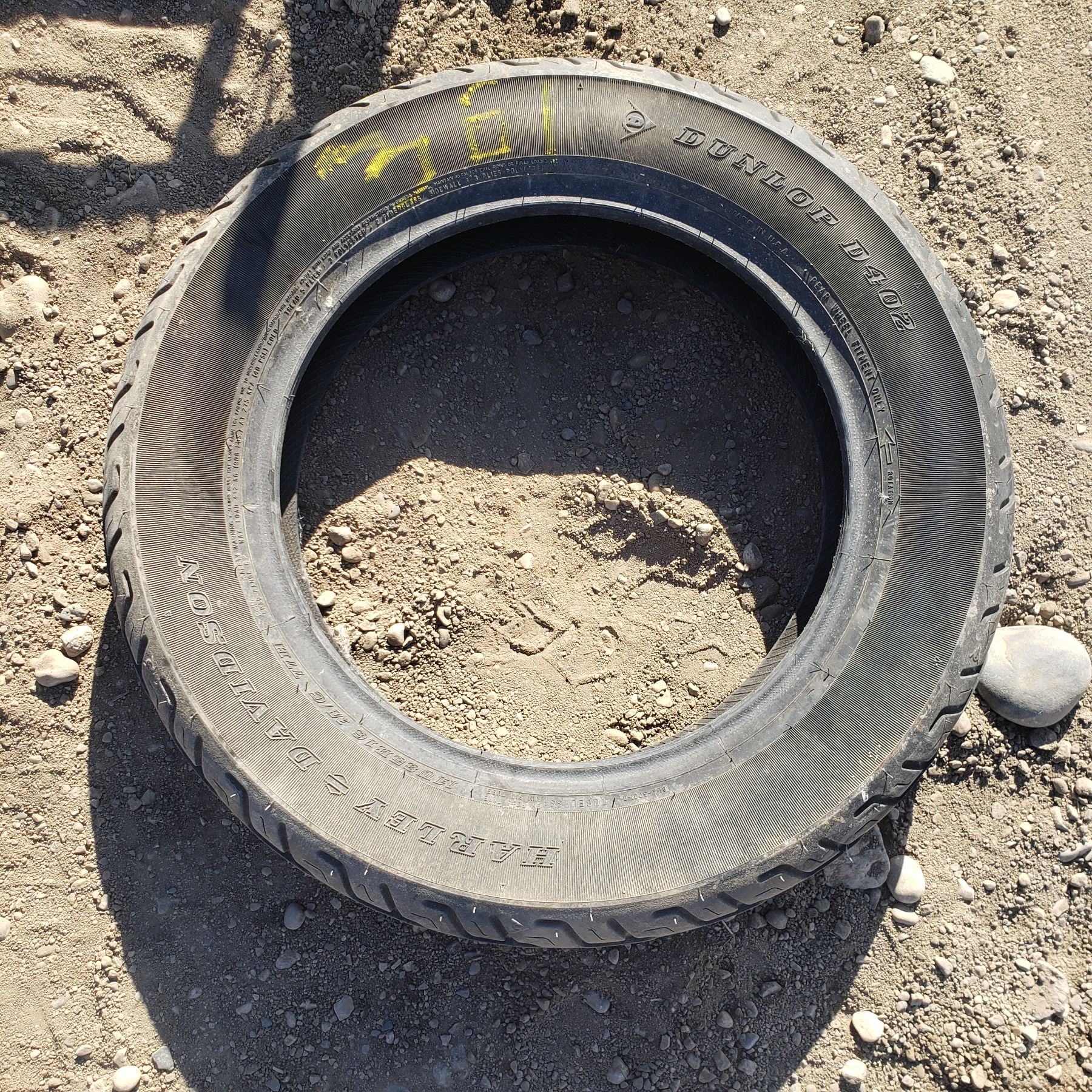 Harley Davidson motorcycle tire MU85B16 M/C 77H