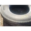 Image 2 : semi tire 11R 22.5