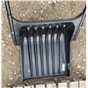 Image 2 : Scoop snow shovel