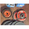 Image 3 : lot of concrete & metal cut off blades & wire brushes
