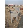 Image 3 : Heavy Duty Sink / Parts Wash Station 5'2" X 25 1/2" 34.5 to Table Top