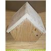 Image 4 : custom built Gord Braaten chalet style bird house birdhouse