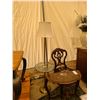 Image 1 : Antique Chair, table and lamp Car B