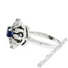 Image 7 : Vintage 14kt White Gold 0.90 ctw Round Sapphire and Diamond Flower Cluster Ring