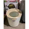 Image 1 : Top-Entry Cat Litter Bin w/ Scoop