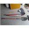 Image 1 : (Mn) 4 Yard Tools, 2 Rakes, & 2 Spades