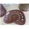 Image 2 : 2 Cream Cans & Implement Seat