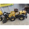 Image 2 : 4 Tonka Toys- 2 Trucks , Wheel Loader & Grader