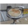 Image 2 : Chrome Light Up Ashtray Stand