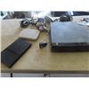 Image 2 : (MN) Personal Video Recorder & 2 Playstation & Accessories