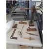 Image 2 : Wood Vice, Leg Trap, Planer, 5 Stryafoam Geese