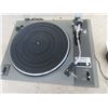 Image 2 : (MN) Pioneer PL-115 D Record Turntable & Head Phones
