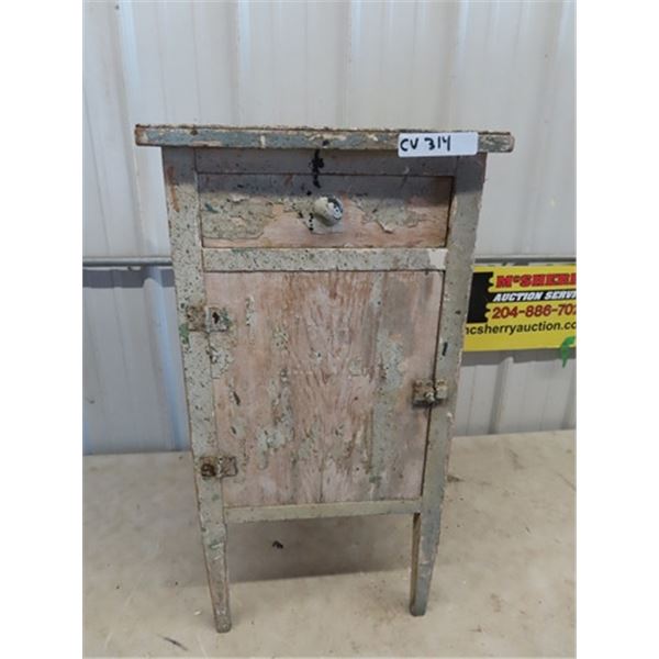 (CV) Painted Cabinet 31" x 16" x 16"