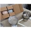 Image 2 : (CV) Pots & Pans & Ceramic Bowls w Lids