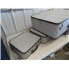 Image 2 : 4 Pcs Oshkosh Luggage Set