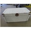 Image 1 : Wicker Trunk 16" x 31" x 16"