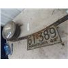 Image 3 : (TS) Vintage Headlight Bar w 1942 License Plate
