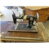 Image 2 : (TS) Singer Treadle Sewing Machine