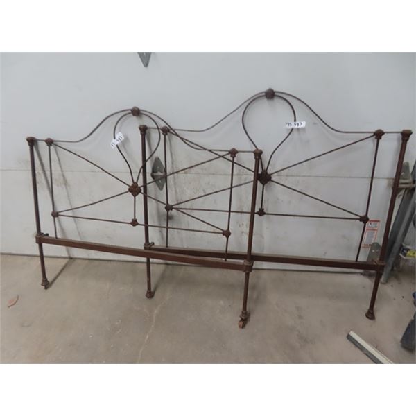 (TS) Wrought Iron Bed