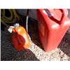 Image 2 : Pair of Plastic Jerry Fuel Cans