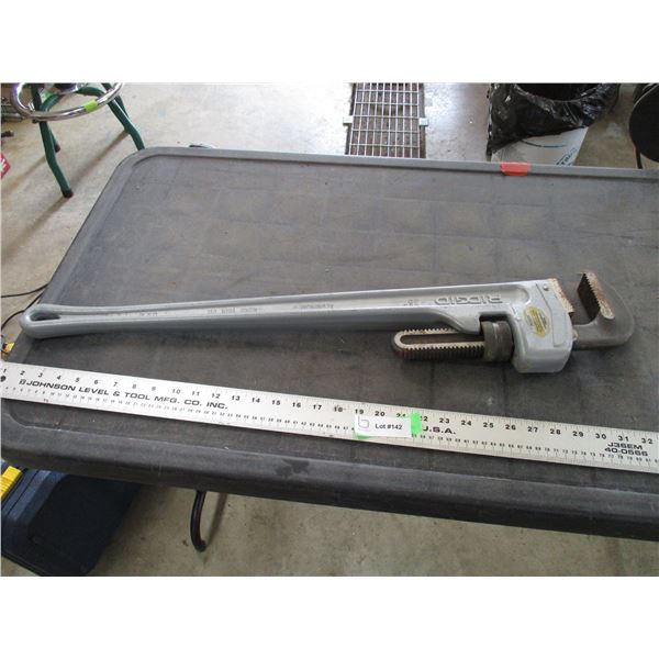 36" Rigid pipe wrench