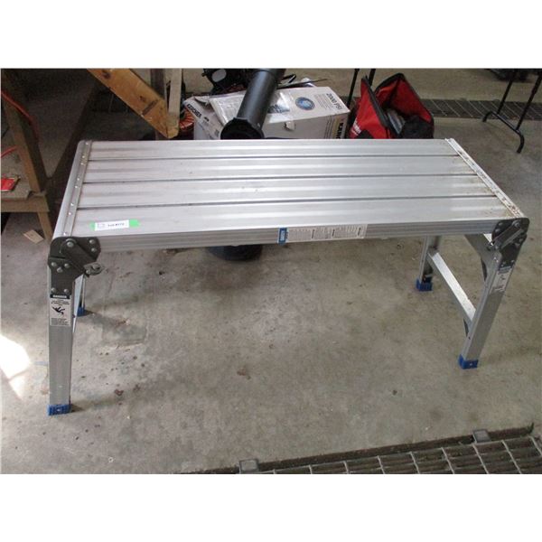 aluminum stand folding (42"x15"x28H)