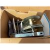 Image 2 : Trailer winch 1800 LB capacity NEW in box