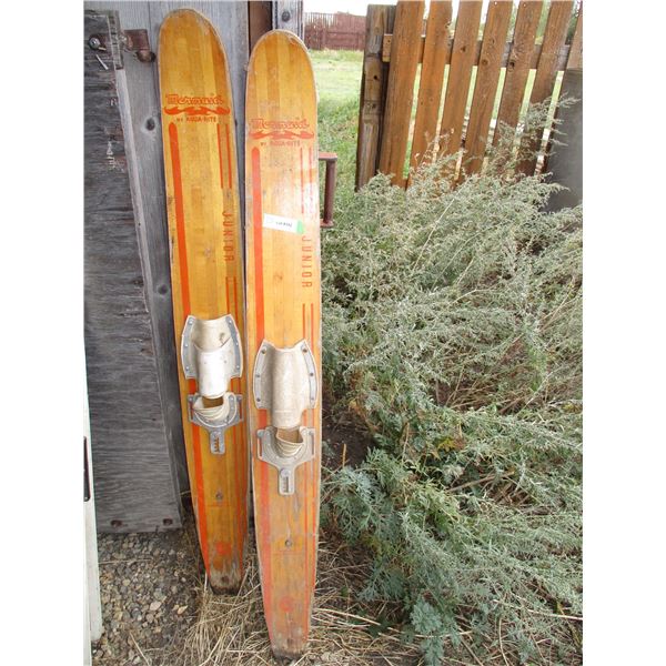 Mermaid Juniors - pair of water ski's 54" long