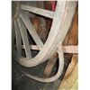 Image 5 : 3 eveners + wood wagon wheel (44" diameter)