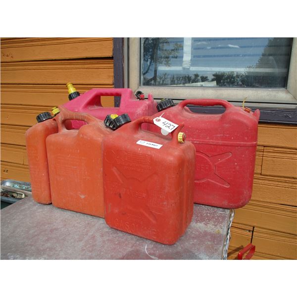4 gas cans