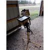 Image 3 : worklight on stand