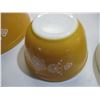 Image 6 : Set of 4 Pyrex Bowls - Harvest Gold pattern?