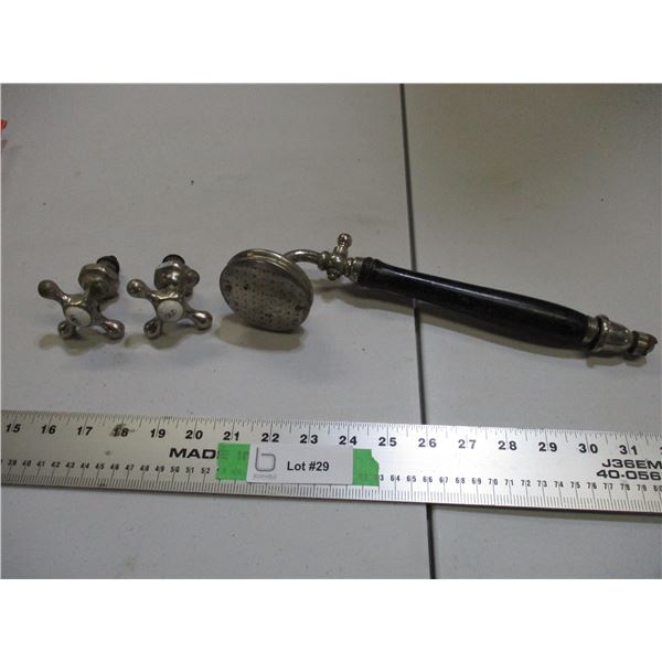 Vintage shower head + taps