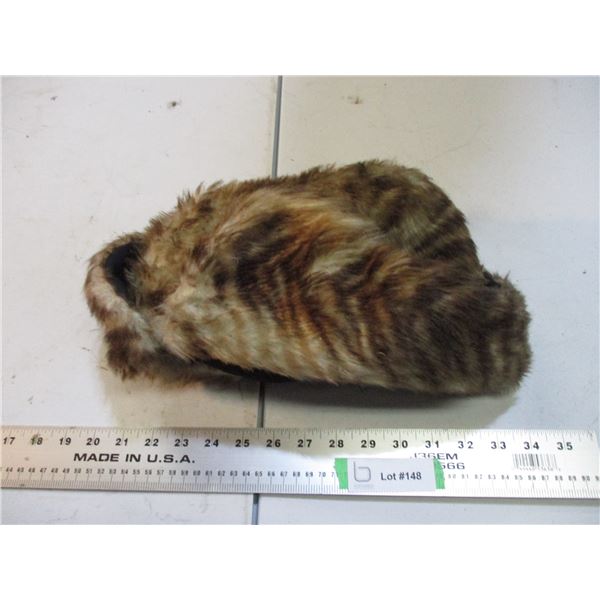 Fur hat